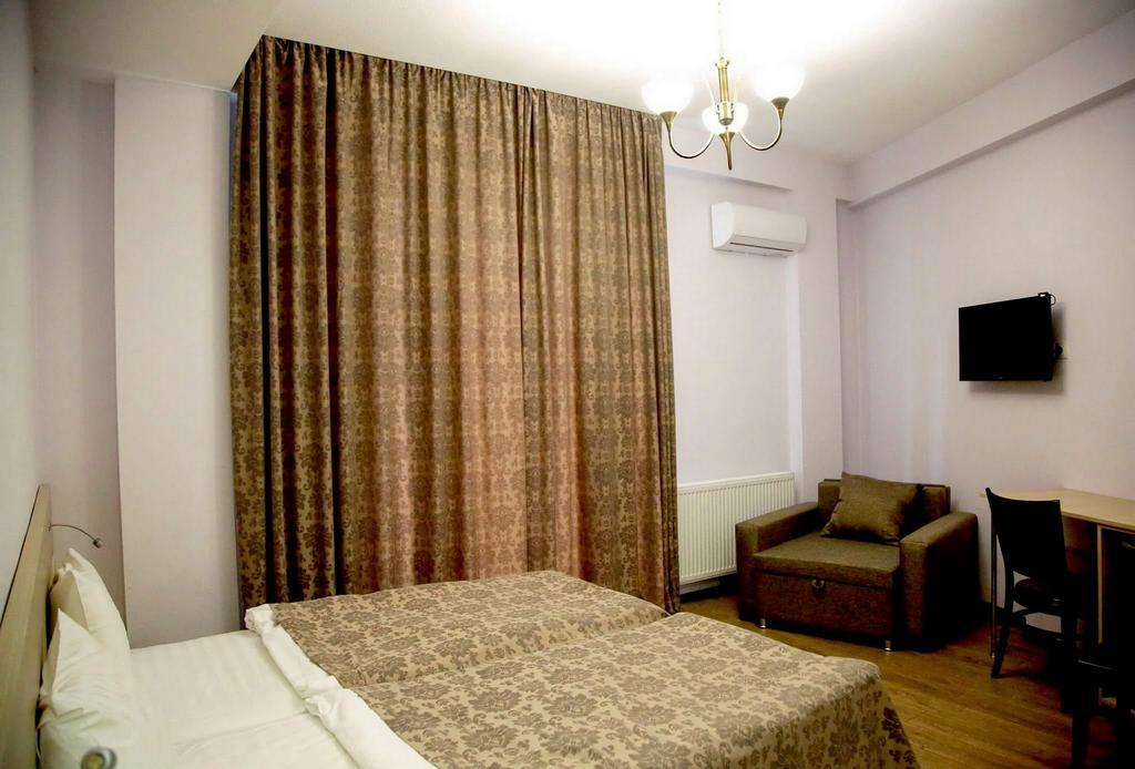 Hotel Feri Tbilissi Extérieur photo