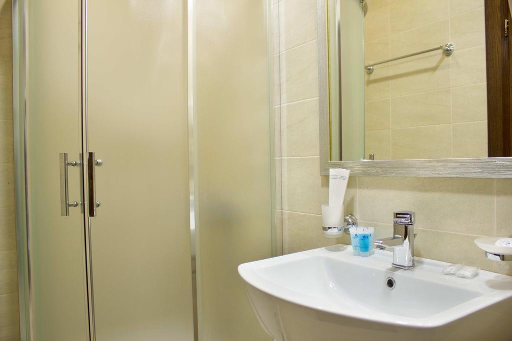 Hotel Feri Tbilissi Extérieur photo