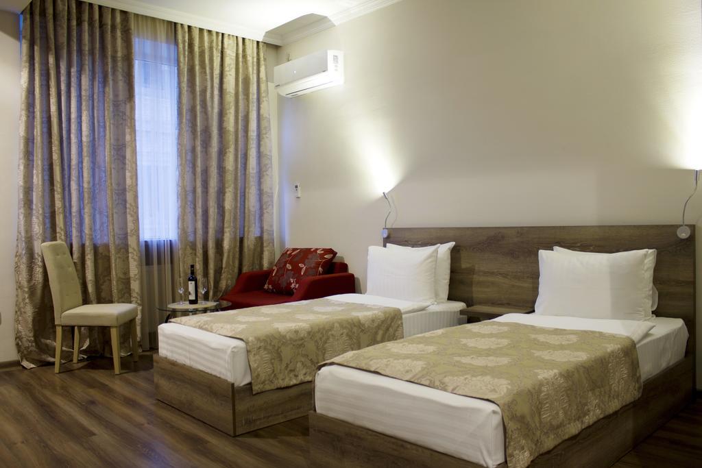 Hotel Feri Tbilissi Extérieur photo